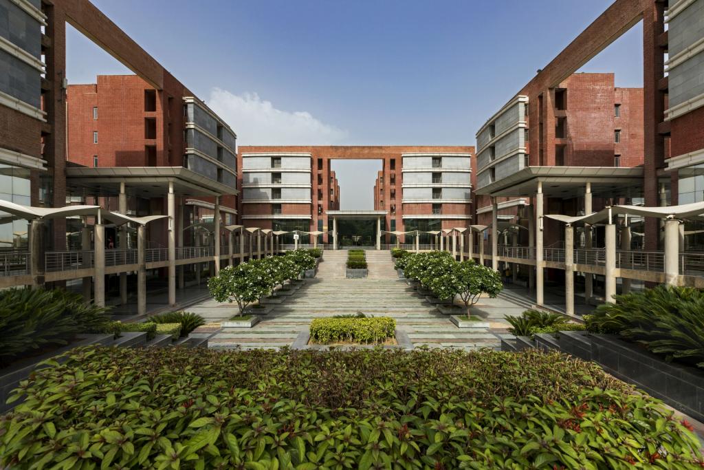 amity university manesar 4